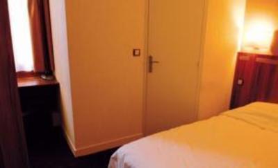 фото отеля Hotel Du Grand Monarque Nantes