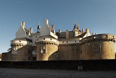 фото отеля Hotel Du Grand Monarque Nantes