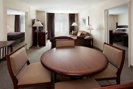 фото отеля Staybridge Suites Austin Airport