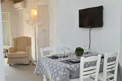 фото отеля Stagones Luxury Villas