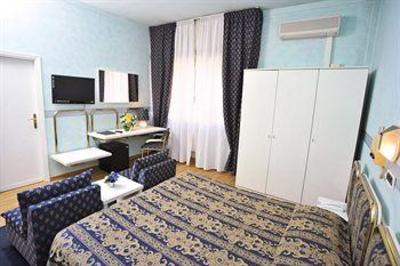 фото отеля Hotel Massimo D'Azeglio