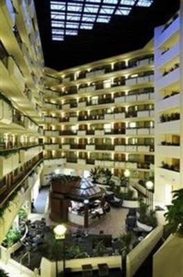 фото отеля Embassy Suites Hotel Tysons Corner