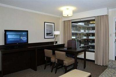 фото отеля Embassy Suites Hotel Tysons Corner