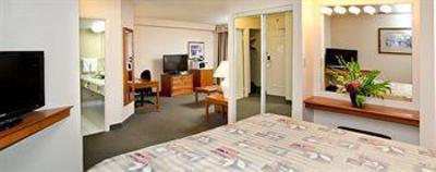 фото отеля Stage West All Suite Hotel