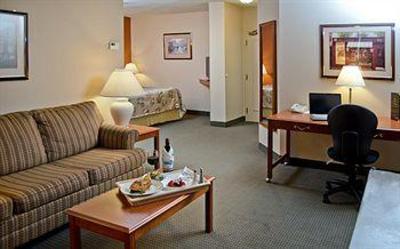фото отеля Stage West All Suite Hotel