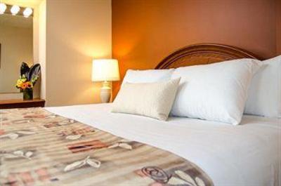 фото отеля Stage West All Suite Hotel