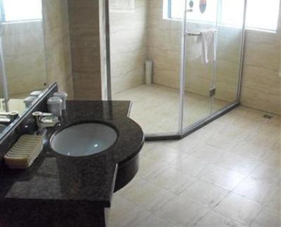 фото отеля GreenTree Inn Heze Cao County Qinghe Road Business Hotel
