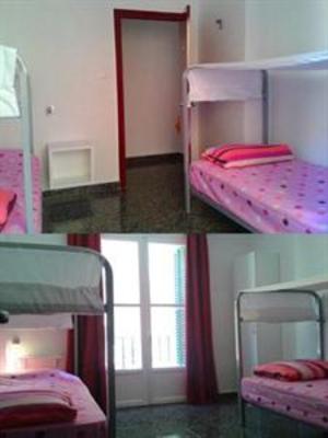 фото отеля Old Centre Hostel