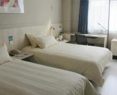 фото отеля Jin Jiang Inn Huanshan Road