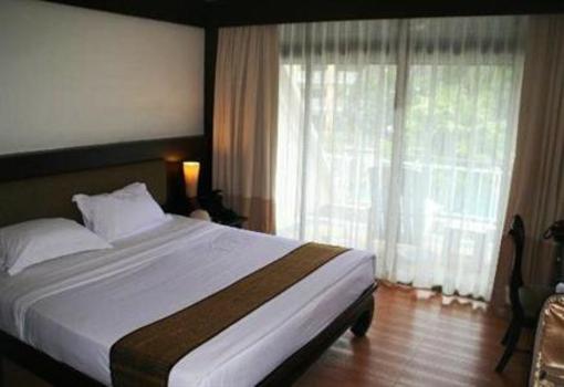 фото отеля Thara Patong Beach Resort & Spa