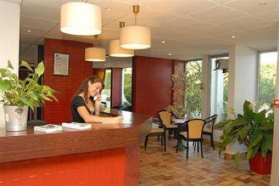 фото отеля Kyriad Hotel Marseille Martigues