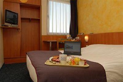 фото отеля Kyriad Hotel Marseille Martigues