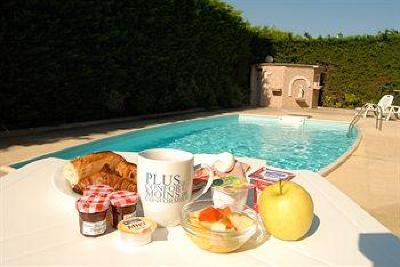 фото отеля Kyriad Hotel Marseille Martigues