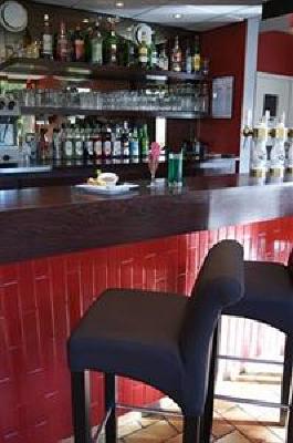 фото отеля Kyriad Hotel Marseille Martigues