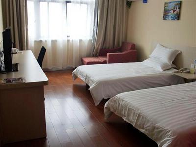 фото отеля Hanting Express Rugao Anding Square