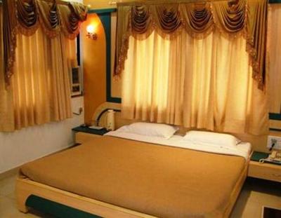 фото отеля Hotel Dwarka Residency