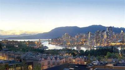 фото отеля Park Inn & Suites on Broadway Vancouver