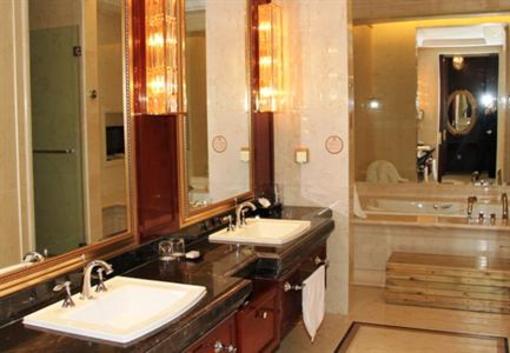 фото отеля Qisheng International Hotel