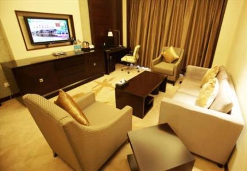 фото отеля Qisheng International Hotel