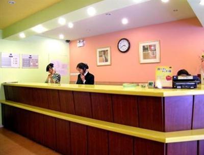 фото отеля Home Inn Jian She Road Kunming