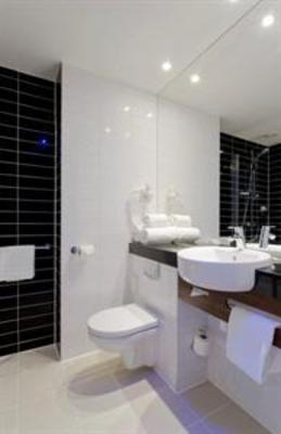 фото отеля Holiday Inn Express Arnhem