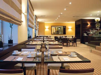 фото отеля Achat Hotel City Wiesbaden