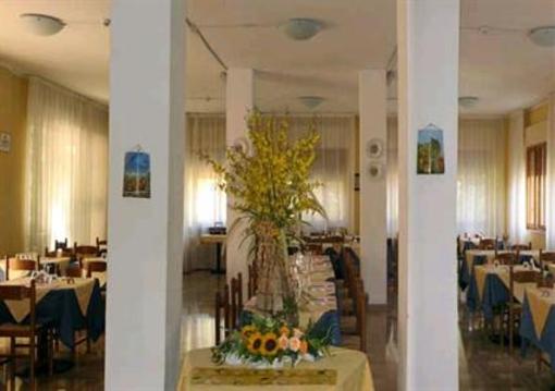 фото отеля Denardis Hotel