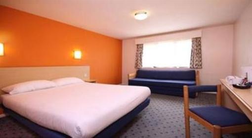 фото отеля Travelodge Liphook Hants