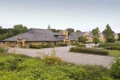 фото отеля Premier Inn Aldershot