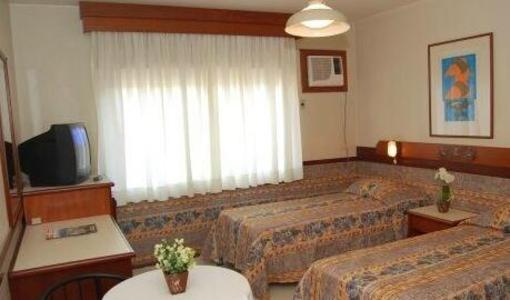фото отеля Hotel Suarez Campo Bom