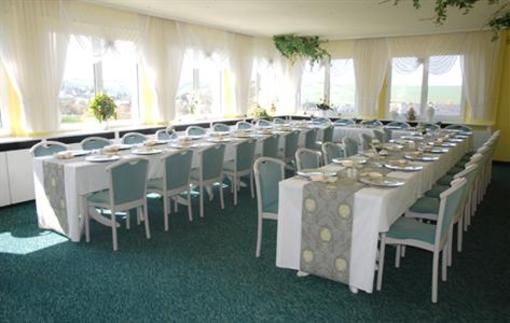 фото отеля Waldhotel & Restaurant Bergschlosschen