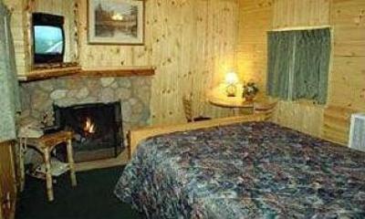 фото отеля Big Bear Frontier Cabins & Hotel