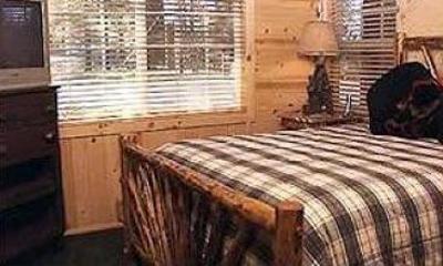 фото отеля Big Bear Frontier Cabins & Hotel