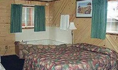 фото отеля Big Bear Frontier Cabins & Hotel