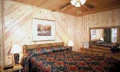 фото отеля Big Bear Frontier Cabins & Hotel