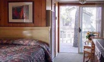 фото отеля Big Bear Frontier Cabins & Hotel