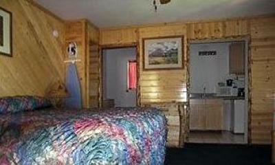 фото отеля Big Bear Frontier Cabins & Hotel