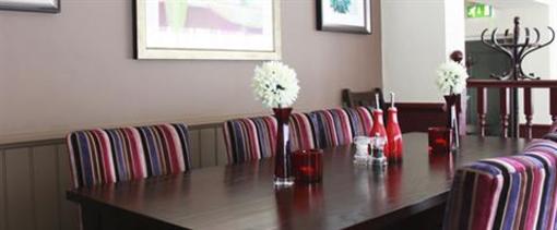 фото отеля The George Inn Barton-Upon-Humber