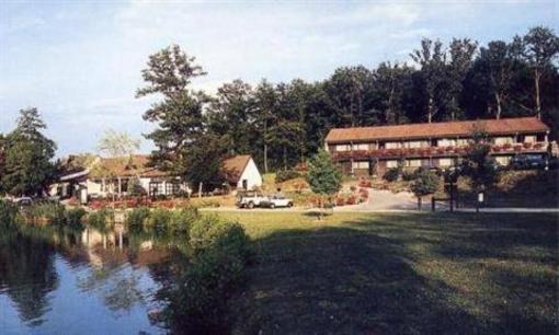 фото отеля Hotel Restaurant des Lacs