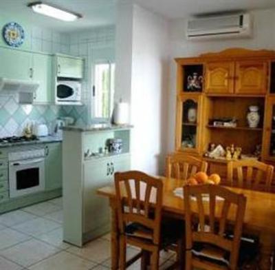 фото отеля Residencial Casa Nova