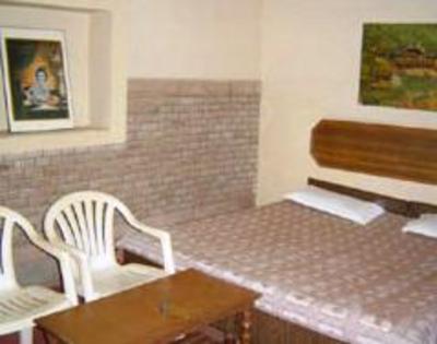 фото отеля Gaurav Hotel Goverdhan