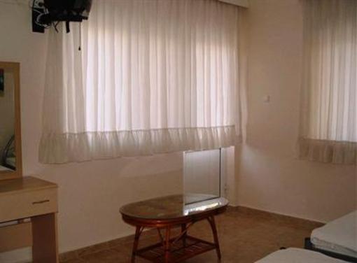 фото отеля Uc Mevsim Otel