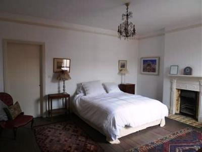 фото отеля Antonia Fraser's B&B