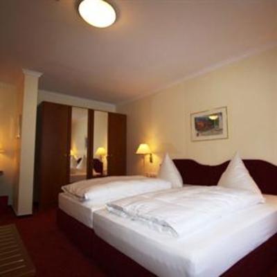 фото отеля Hotel Hafen Hitzacker
