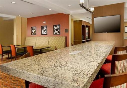 фото отеля TownePlace Suites Eagle Pass