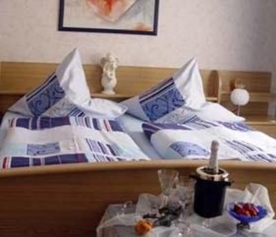 фото отеля Gaestehaus Am Roemerbad