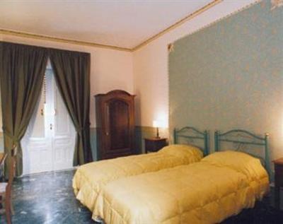 фото отеля Neathon Rooms