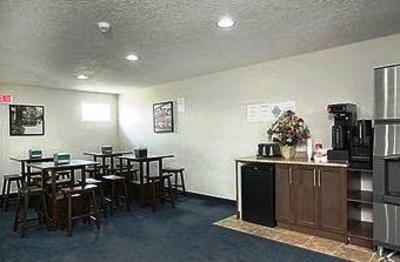 фото отеля Alberta Inn & Suites
