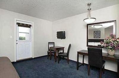 фото отеля Alberta Inn & Suites