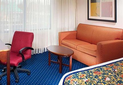 фото отеля Courtyard by Marriott Maumee/Arrowhead